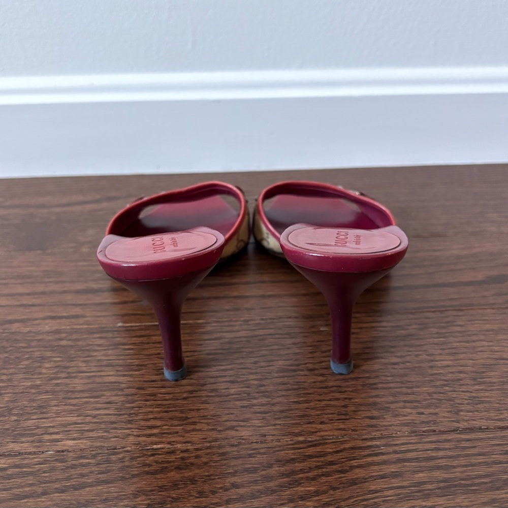 SOLD Authentic Gucci heels - Picture 4 of 7